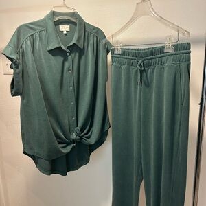 LOFT Green Button-Up Top and pants